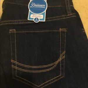 Very sexy....The dreamer 👖